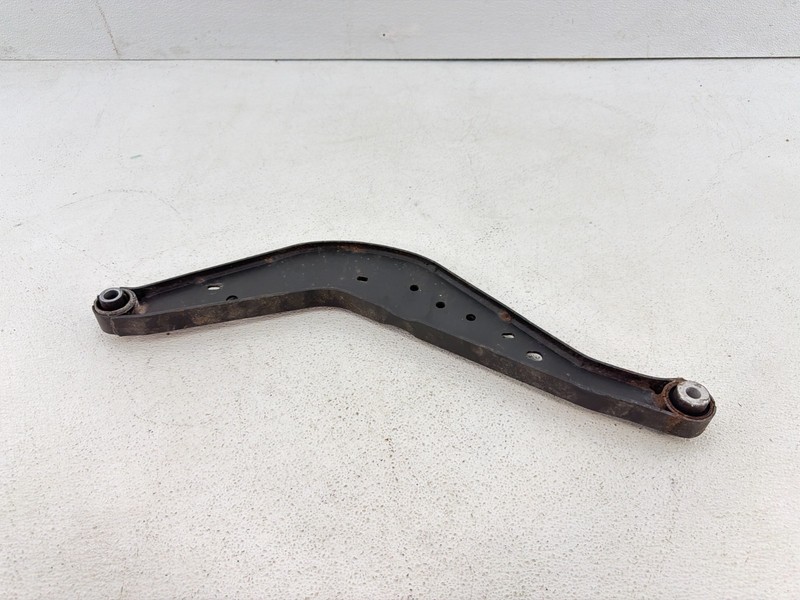 2016-2025 CHEVROLET MALIBU REAR RIGHT SIDE SUSPENSION UPPER CONTROL ARM OEM