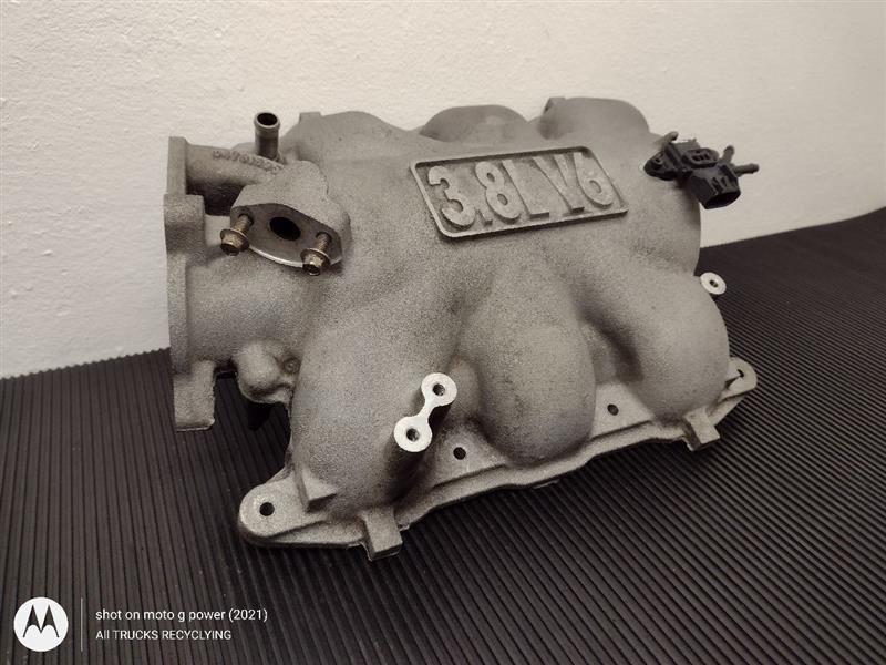 01-02 Dodge Caravan 3.8L Upper Intake Manifold 6-230 OEM 04781597AA