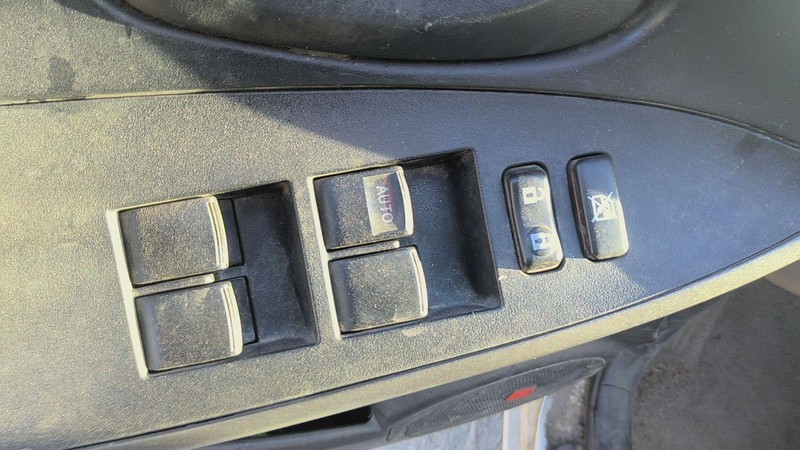 Door Switch Front TOYOTA RAV-4 06 07 08 09 10 11 12