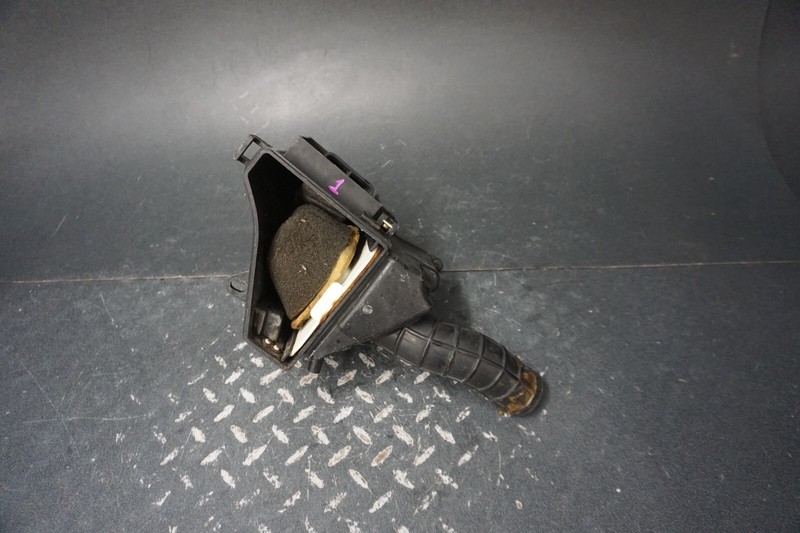 2000-2004 TTR-125 Yamaha Dirtbike Motorcycle OEM Air Cleaner Case Filter Box