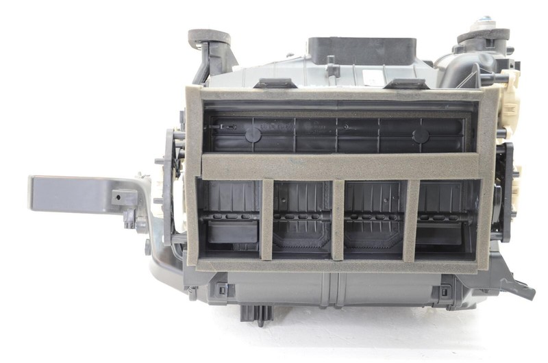 22-23 Kia EV6 Ac Evaporator and Heater Core Housing 97200CV000