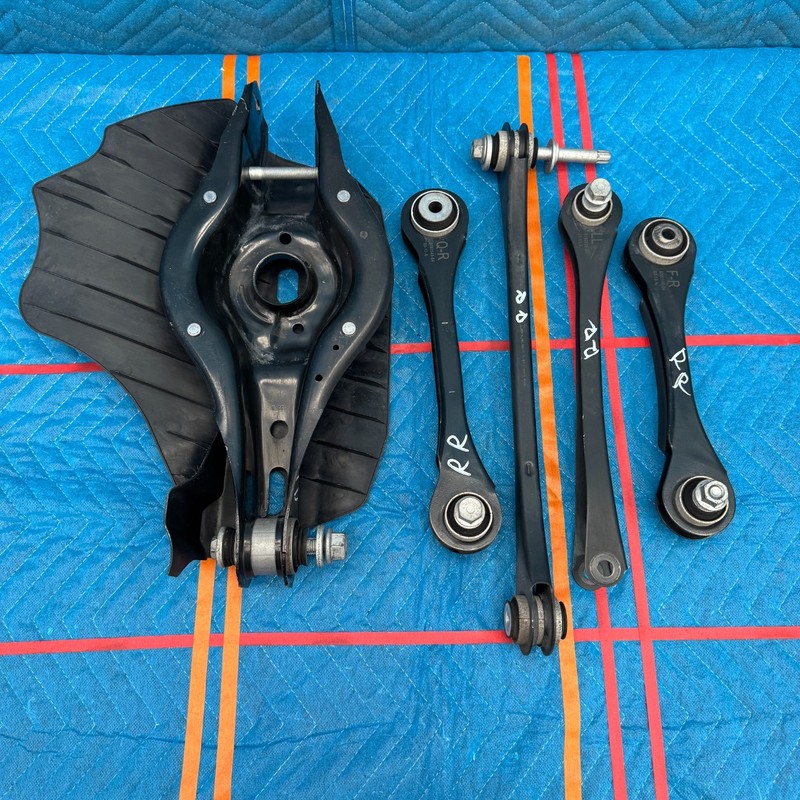 2012–2016 BMW 328i F30 Rear Passenger Suspension Control Arm Set OEM