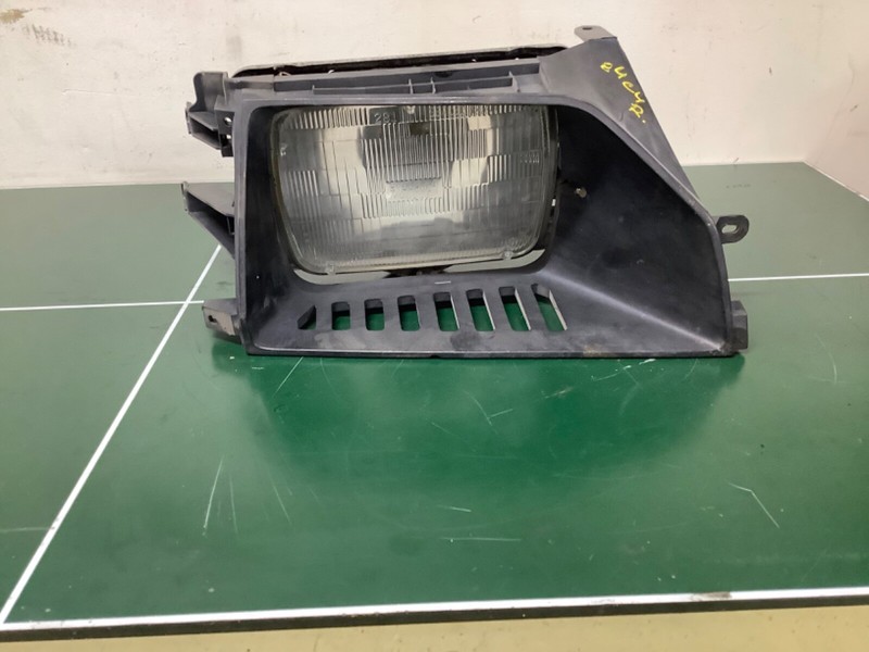 84 85 Civic Sedan 4DR Right R Headlight Assy With BezelUsed OEM