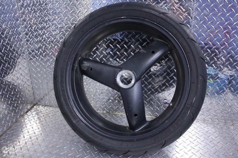 1998 TRIUMPH DAYTONA T 595 REAR WHEEL RIM TIRE BACK T595 98