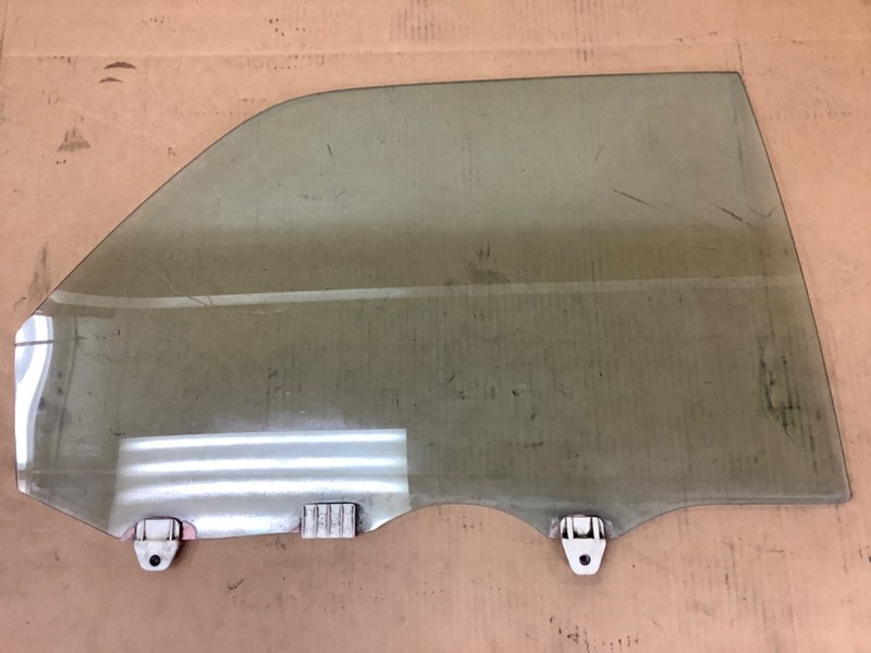 91-95 Legend 4D Right Rear Door Glass Passenger Side Back Window Used Green OEM