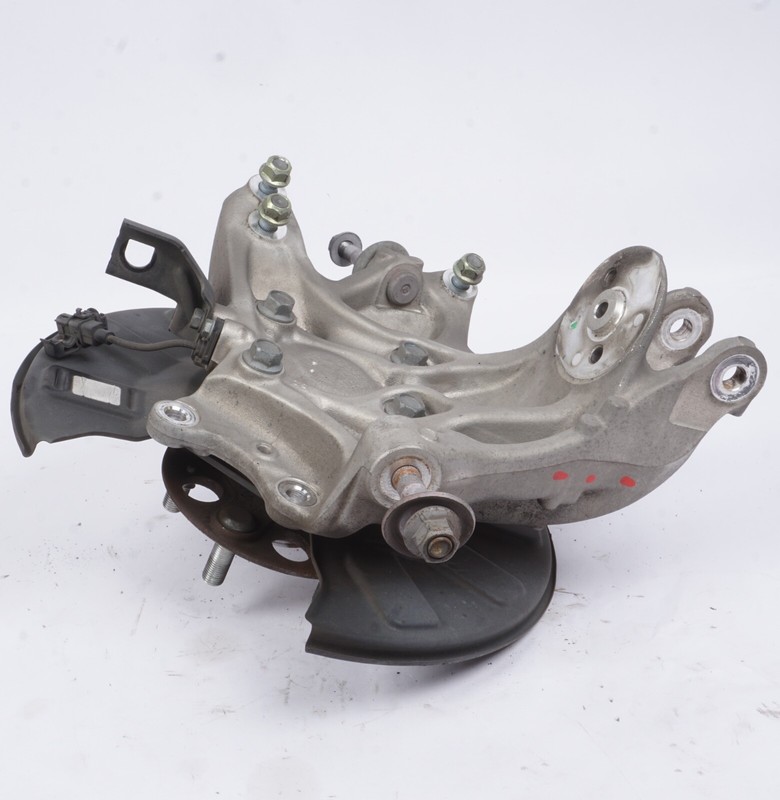 2018 - 2025 HONDA ODYSSEY REAR LEFT SIDE SUSPENSION SPINDLE KNUCKLE W/ HUB OEM
