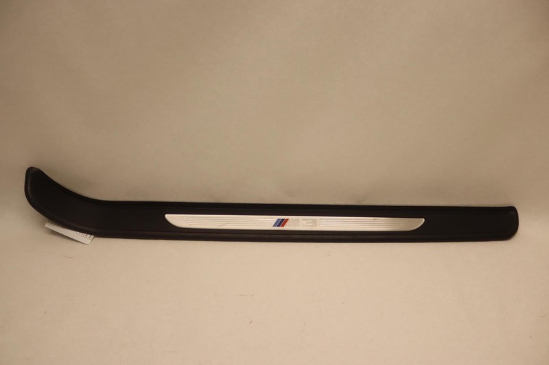 2008-2013 BMW M3 COUPE RIGHT PASSENGER SIDE DOOR SILL SCUFF PLATE PANEL OEM