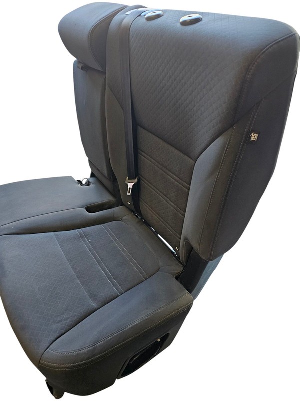 2016 - 2018 KIA SORENTO REAR LEFT SIDE SEAT CUSHION COVER OEM BLACk 2 Row Model