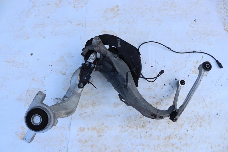 2014-2019 INFINITI Q50 RWD FRONT LEFT DRIVER SPINDLE KNUCKLE W/ CONTROL ARMS OEM