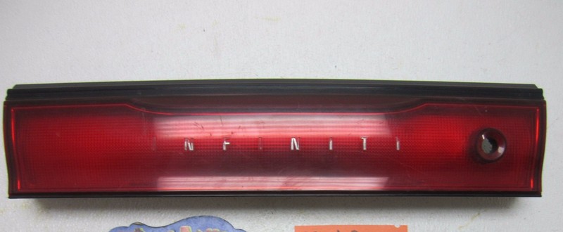 TAILLIGHT TAIL LIGHT LAMP CENTER TRUNK LID CAR REAR MIDDLE for 93 INFINITI J30