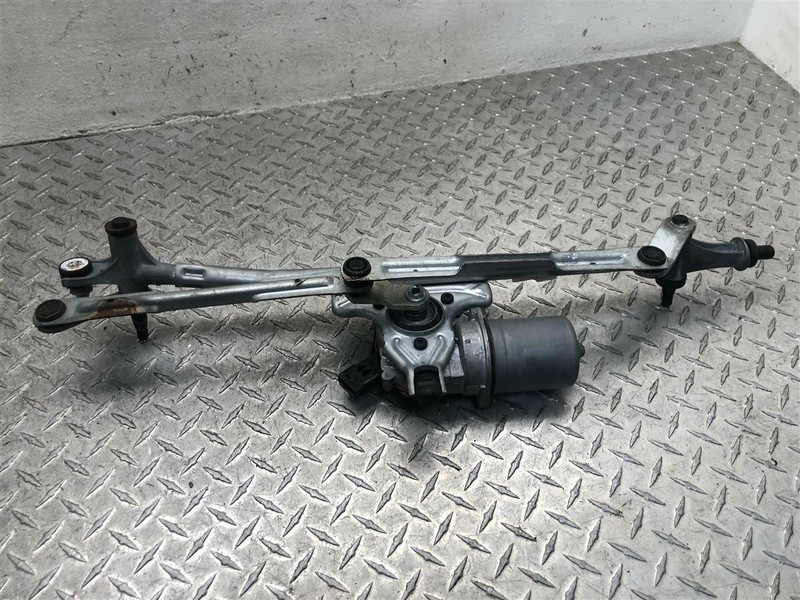 08-15 DODGE CARAVAN TOWN & COUNTRY FRONT WINDSHIELD WIPER MOTOR OEM 68028446AB