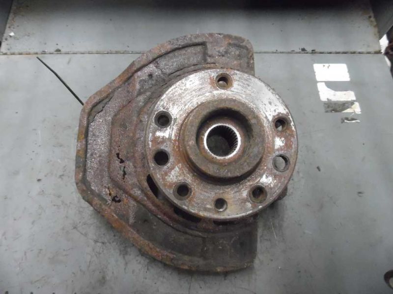 00 01 02 03 04 05 SATURN L SERIES SEDAN HUB FRONT 124204