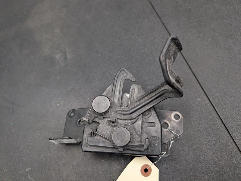 Hood Lock Latch 2018 Kia Stinger 81130-J5000 2019 2020 2021 2022 2023