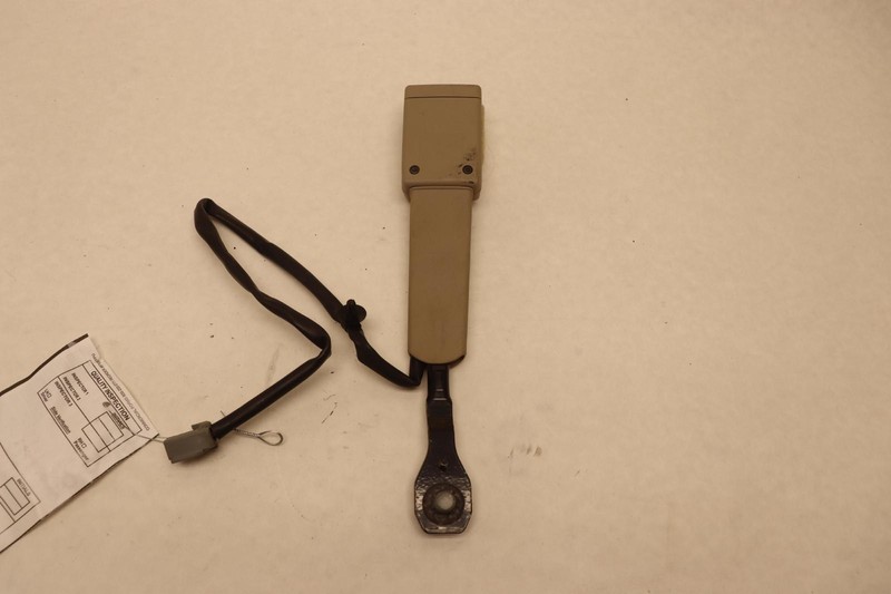 2014-2018 JEEP GRAND CHEROKEE FRONT RIGHT PASSENGER SIDE SEAT BELT BUCKLE OEM