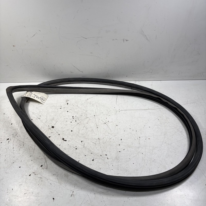 06-11 Honda Civic 2D Right Door Weatherstrip Body Seal Gray 72315-SVA-A01ZB OEM