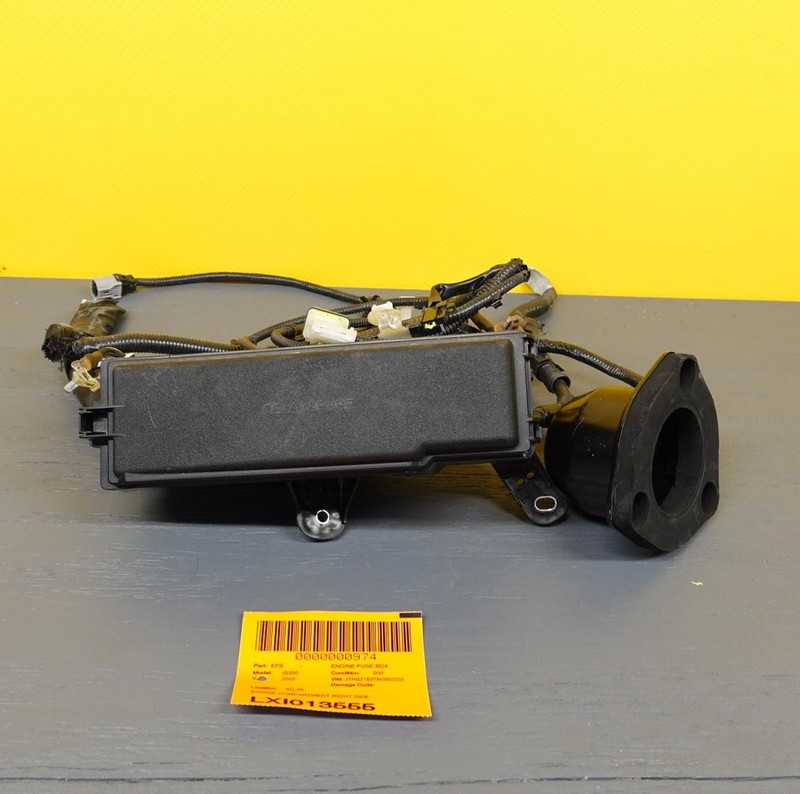 2021-2025 LEXUS IS350 ENGINE COMPARTMENT RIGHT SIDE RELAY & FUSE BOX OEM