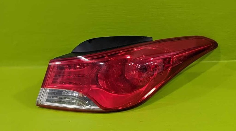 11 12 13 ELANTRA SDN PASSENGER RIGHT QUARTER TAILLIGHT LAMP OEM 3860-33