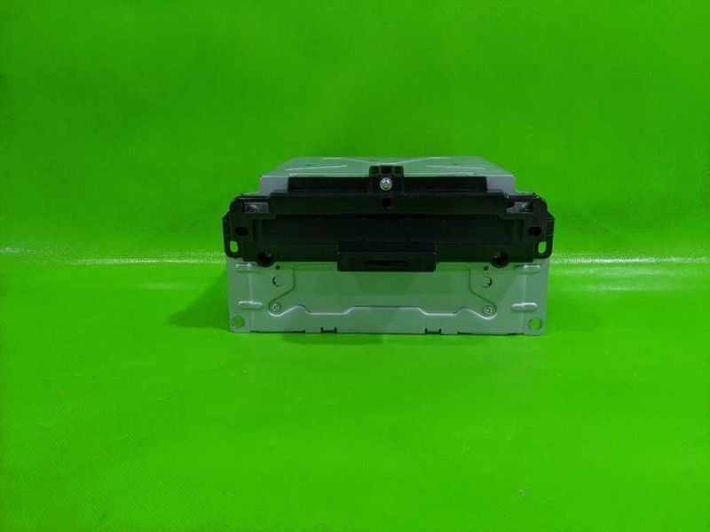 11 CHRYSLER 300 FACTORY RADIO RECEIVER W/NAVIGATION OEM 4083-3