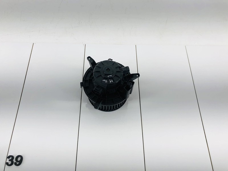 13-17 CHEVROLET TRAVERSE DASHBOARD AIR VENT HVAC BLOWER FAN MOTOR OEM