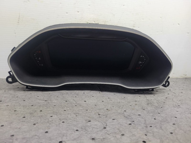 Speedometer MPH ID 83A920800D Fits 21 AUDI Q3 1691046