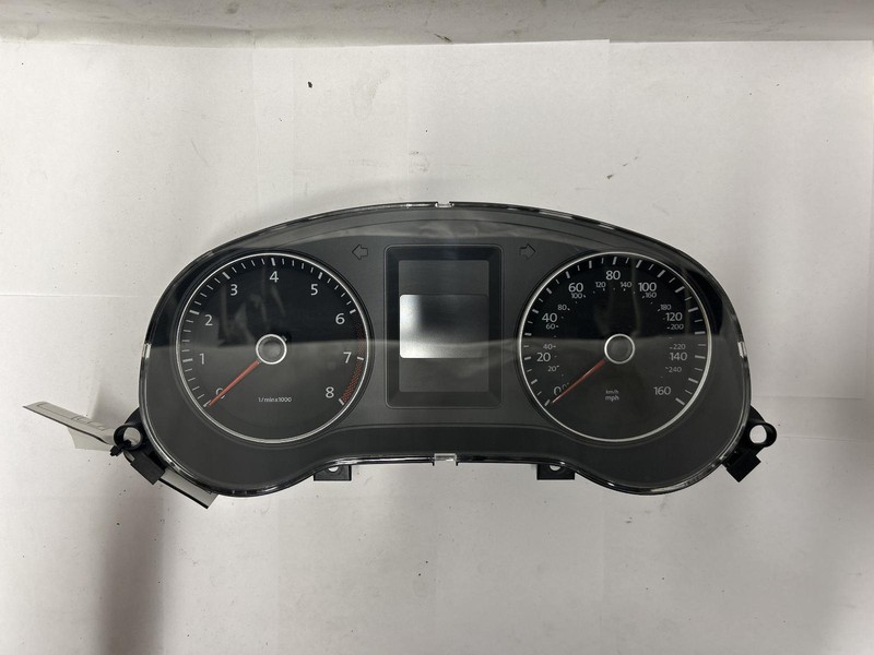 2014 JETTA Speedometer cluster Sdn MPH Base 5C6920953B 46k miles OEM 14