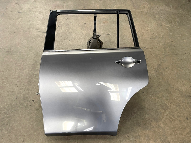⭐2011-2017 INFINITI QX80 REAR LEFT SIDE DOOR SHELL COVER PANEL ASY OEM LOT2628