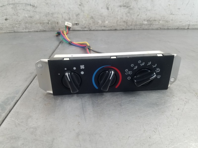 2006 Jeep Wrangler TJ LJ Rubicon 4x4 Climate Control Panel #8672 B3