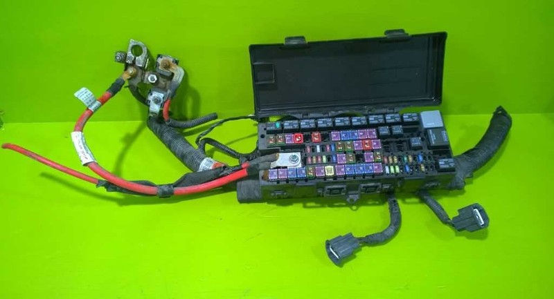 15 FORD EXPEDITION FUSE RELAY BOX W/BATTERY CABLE OEM 3102-69