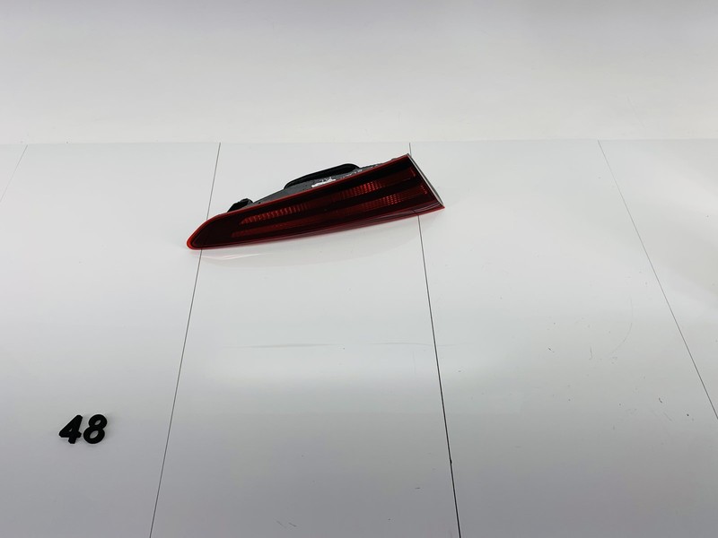 2019-2020 HYUNDAI ELANTRA REAR LEFT SIDE TRUNK LID INNER TAIL BRAKE LIGHT OEM