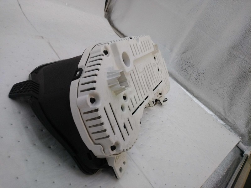 2015 Ford F150 Speedometer Gauge OEM Silver 158k Miles NJ25-24748-626778