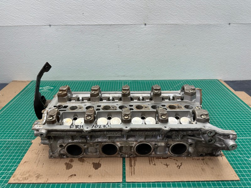 10-13 LAND ROVER LR4 engine RIGHT PASSENGER SIDE CYLINDER HEAD OEM