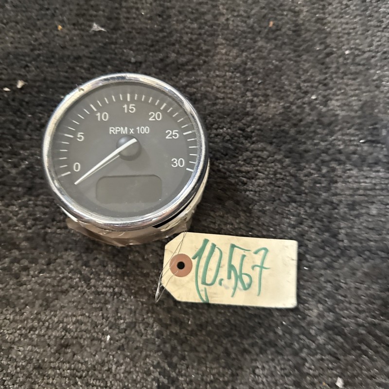 Peterbilt Paccar Tachometer - P/N: Q43-6035-301001C Broken