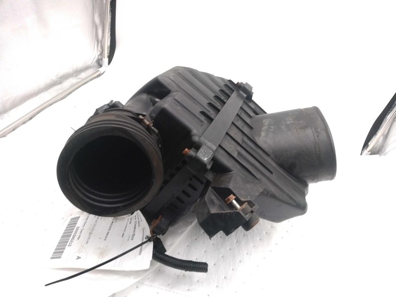 Used Upper Air Cleaner Assembly fits: 2008 Acura Mdx 3.7L 6 cylinder upper Upper