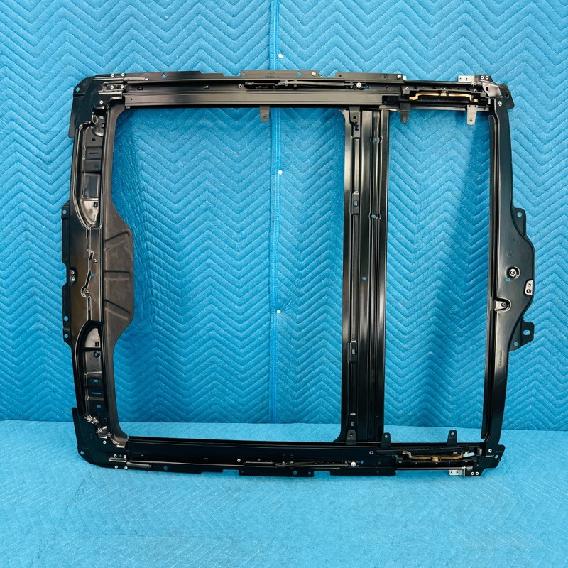 2012–2017 BMW 650i Panoramic Sunroof Sliding Frame Black Liner OEM 8050859