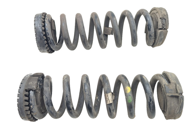 Maserati Quattroporte M156 AWD Rear Left & Right Shock Strut Coil Spring