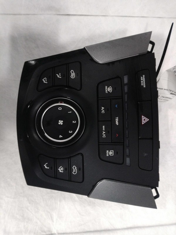 2015 Hyundai Santa Fe A/C Selector Switch OEM Blue 69k Miles NJ25-21321-525096