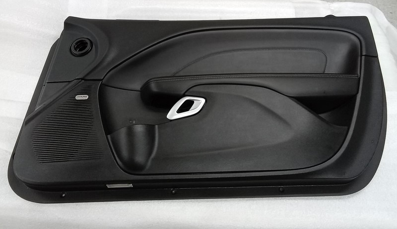 2015-2023 Dodge Challenger Hellcat RH Right Passenger Interior Door Panel Black