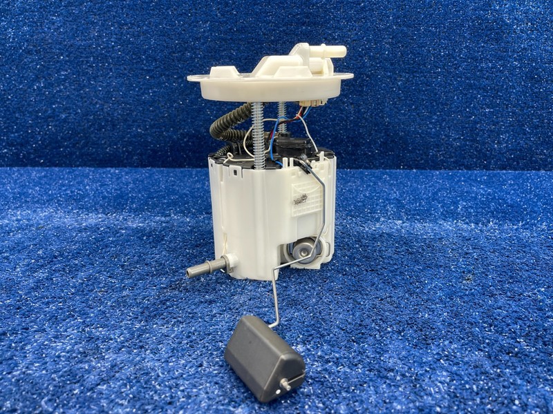 2010-2015 Chevrolet Camaro 3.6L Fuel Pump Assembly 13592312 OEM