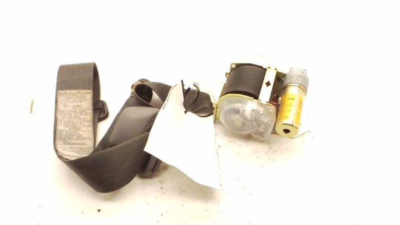 00 01 LEXUS ES300 PASSENGER SIDE FRONT SEAT BELT ASSEMBLY