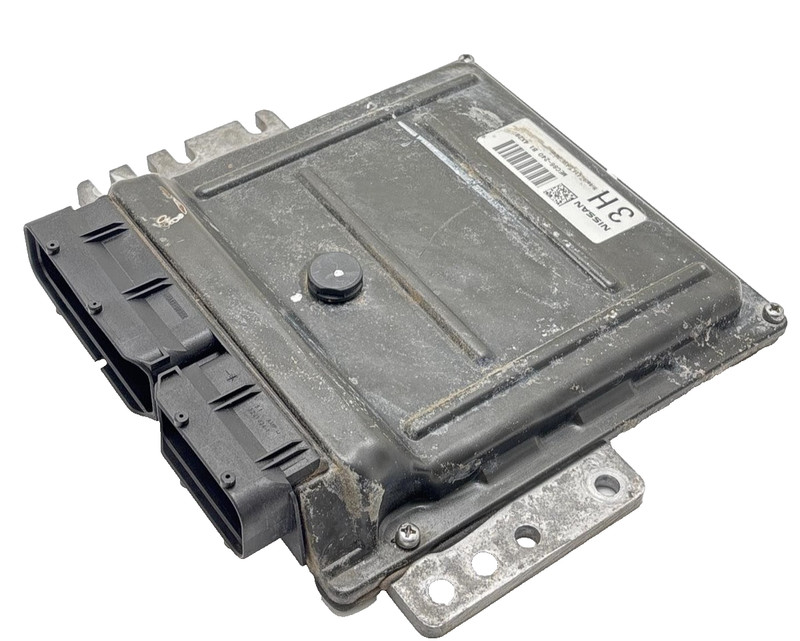 Nissan Armada 4x4 Engine Electronic Control Module 2005 P/N MEC86240B1