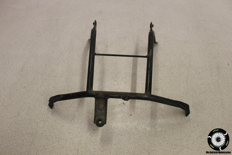 2002 Honda Silver Wing 600 FSC600 LOWER STAY BRACKET FAIRING HOLDER FSC 02