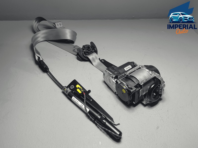 AUDI Q7 2017-2019 FRONT RIGHT PASSENGER SIDE SEAT BELT W/ TENSIONER OEM
