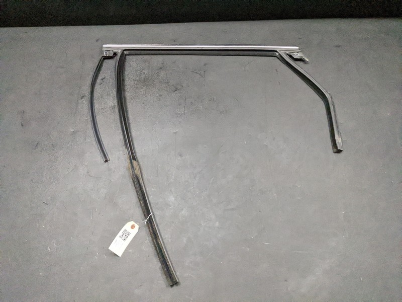 Rear Left Door Window Glass Run Channel 2019 Ford EDGE FT4B-R25825 2016 - 2018