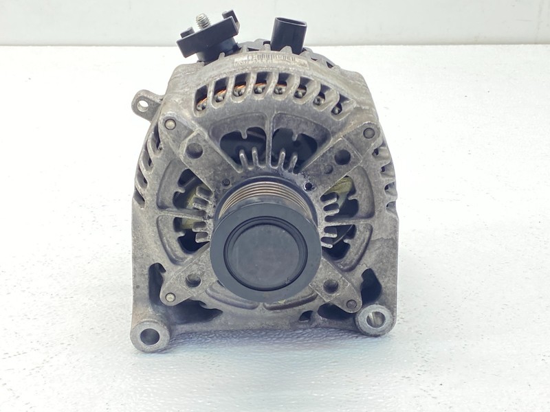 12-18 BMW F30 328 428 528 2.0L Engine Motor Alternator Charge Generator 170A OEM