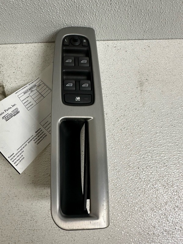 2005-2006 Volvo V50 Left Front Driver Power Window Door Mirror Lock Switch Oem