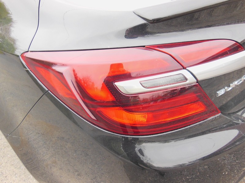 2014-2017 Buick Regal Quarter Panel Mounted Tail Light Driver Left OEM Opt DBZ