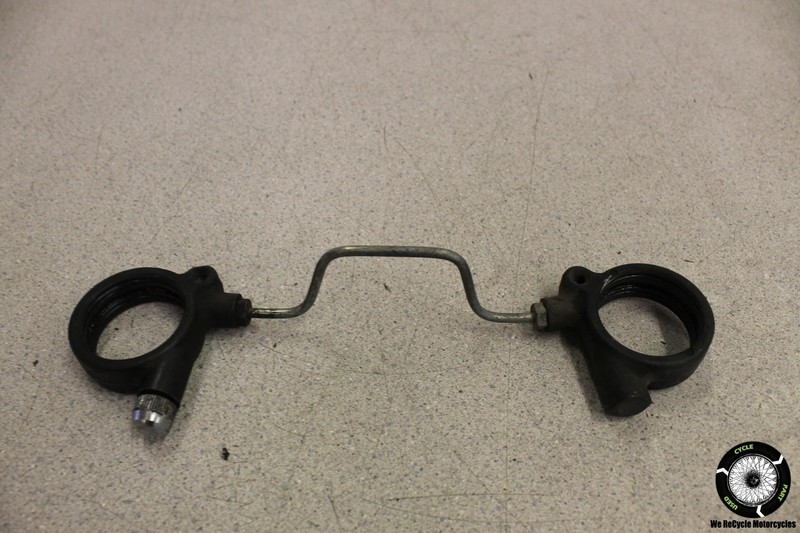1984 Honda Goldwing 1200 GL1200 FORKS FRONT UPPER LINE HOSE DISTRIBUTOR GL 84