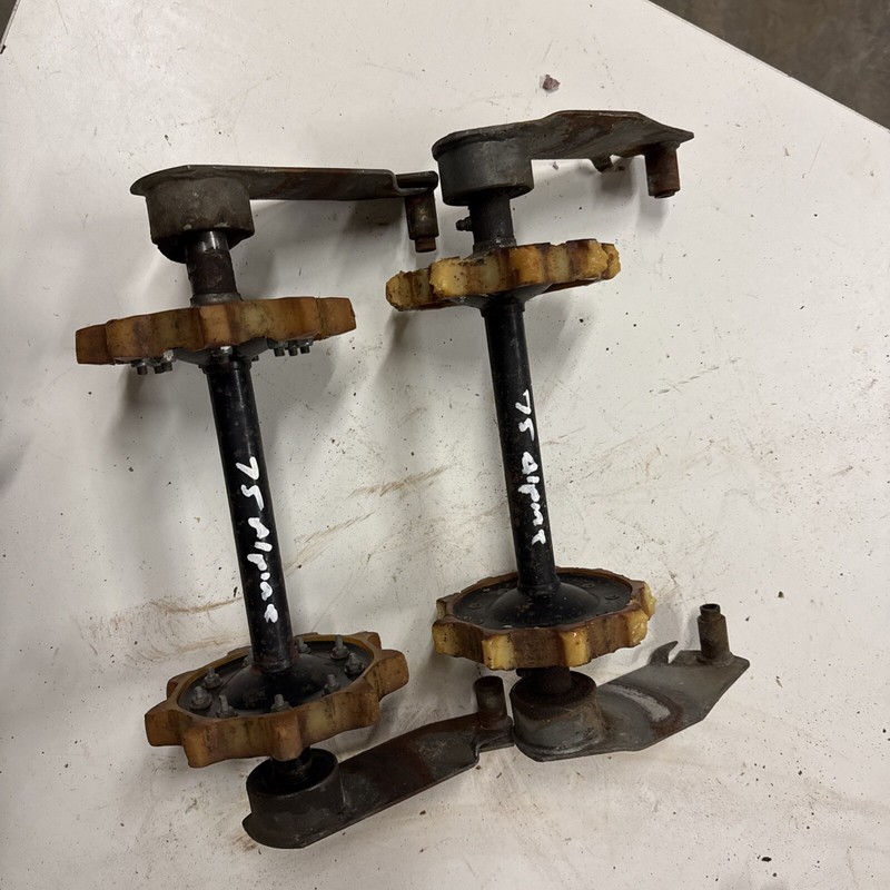 1975 - 1978 Ski-Doo Alpine 640 Vintage Snowmobile Rear Axles Idler Wheels