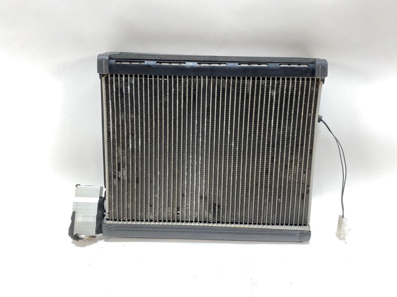 17-20 JAGUAR F-PACE 3.0L V6 MAIN PRIMARY ENGINE COOLANT WATER RADIATOR OEM
