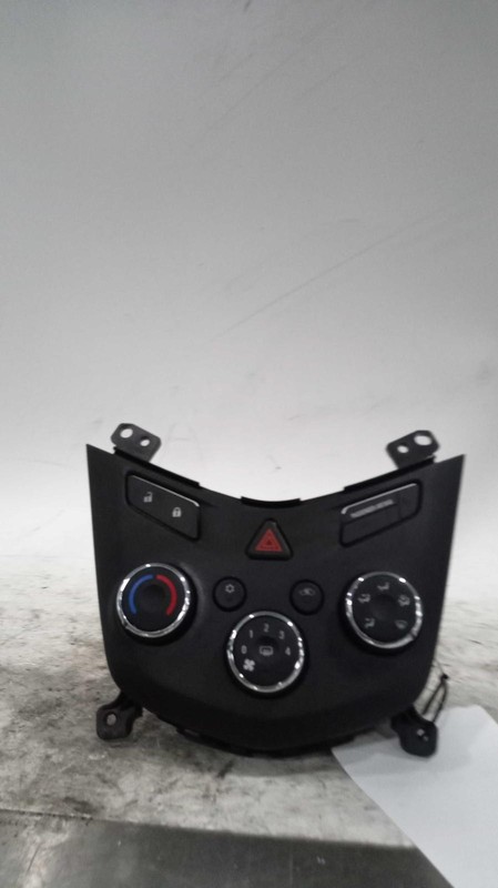 Used A/C Selector Switch fits: 2017 Chevrolet Sonic w/o heated seat ID 42521459